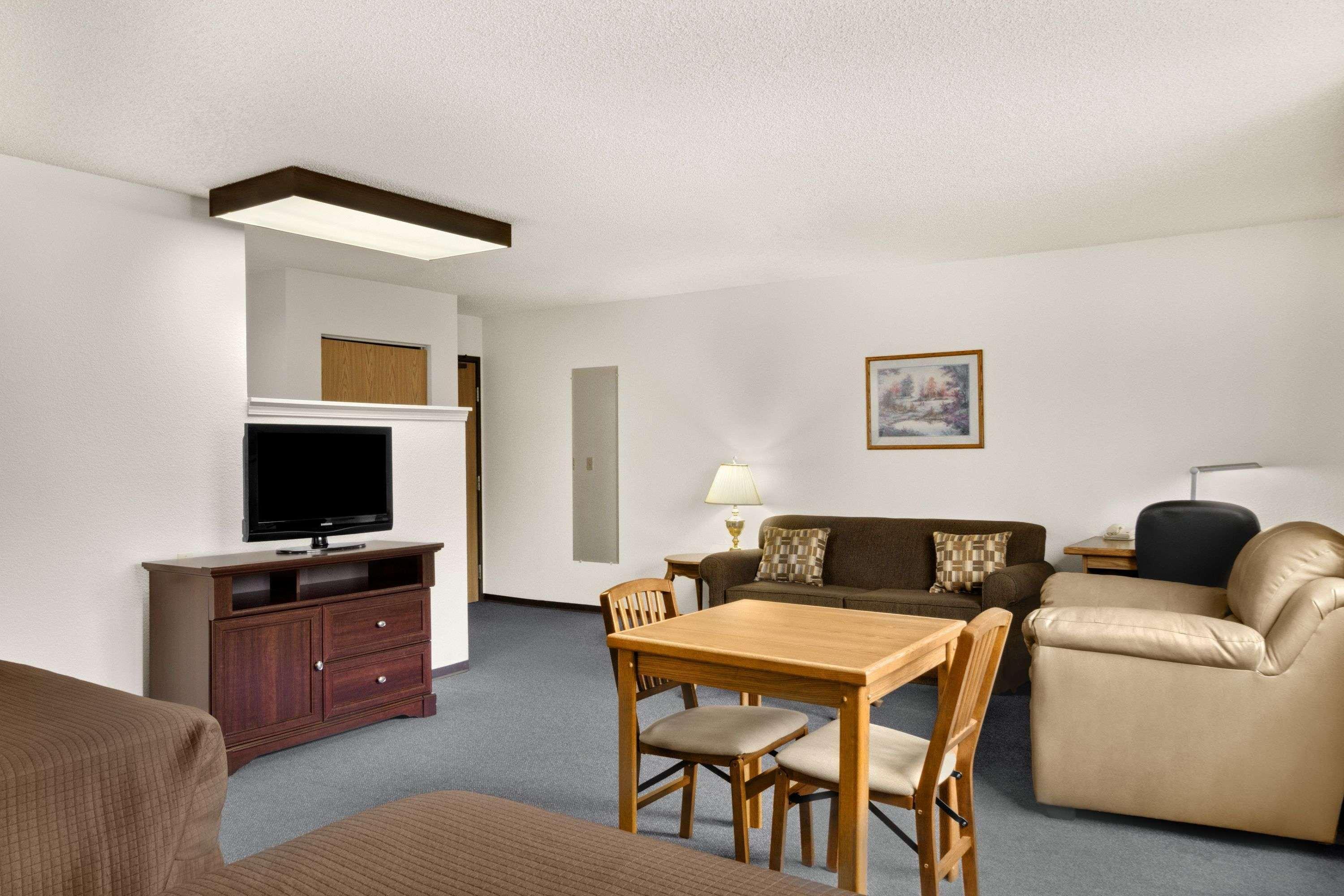 Super 8 By Wyndham Williams Lake Bc Extérieur photo