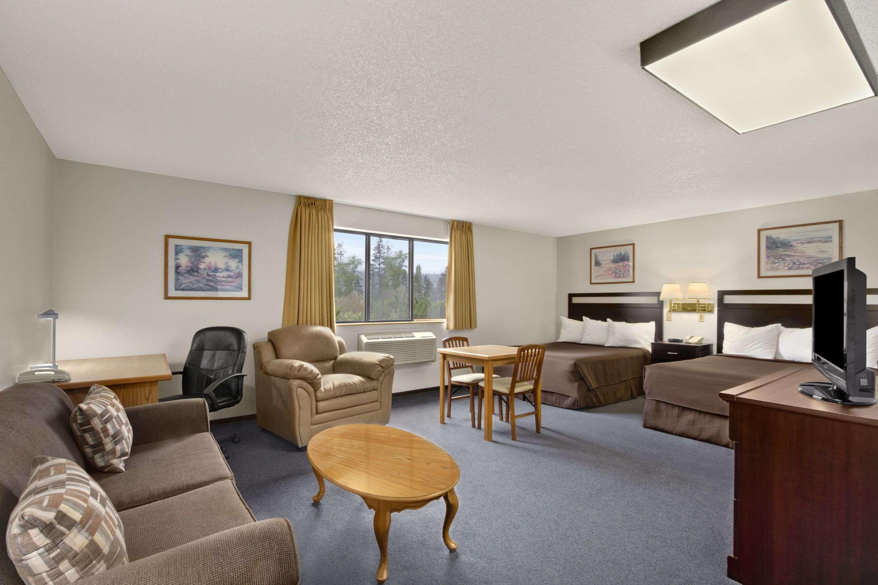 Super 8 By Wyndham Williams Lake Bc Extérieur photo