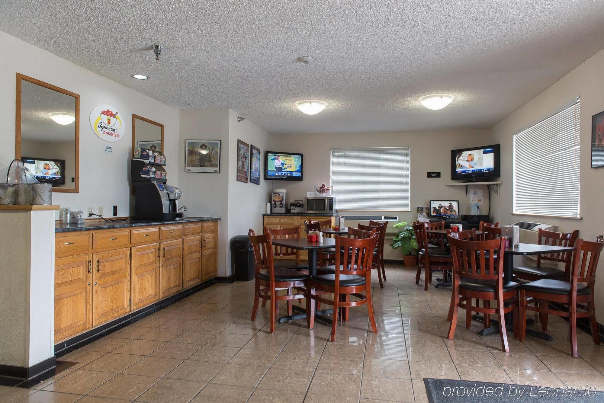 Super 8 By Wyndham Williams Lake Bc Extérieur photo