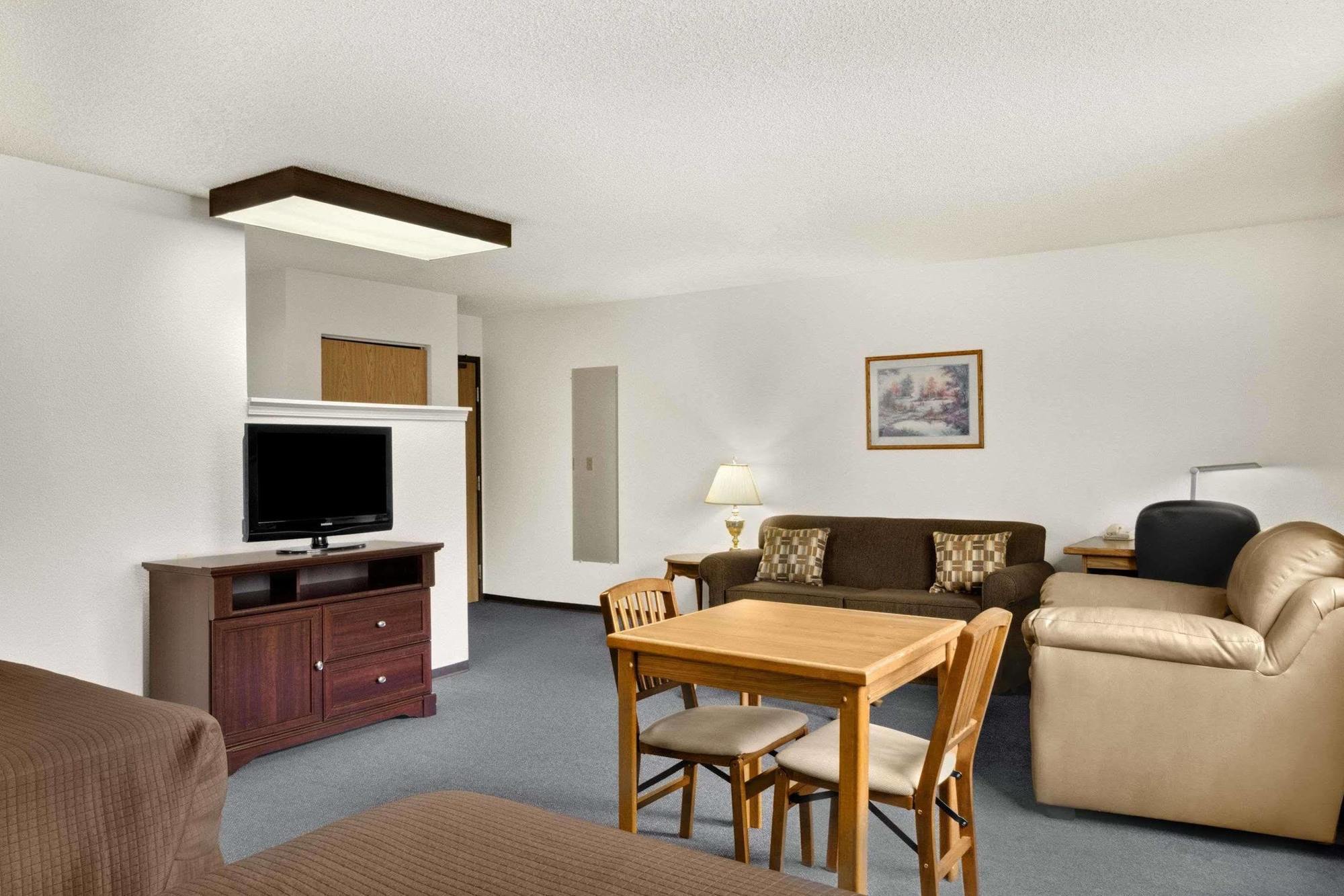 Super 8 By Wyndham Williams Lake Bc Extérieur photo